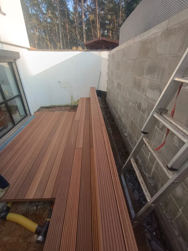 Projektfoto Boden aus Holz oder WPC (8)